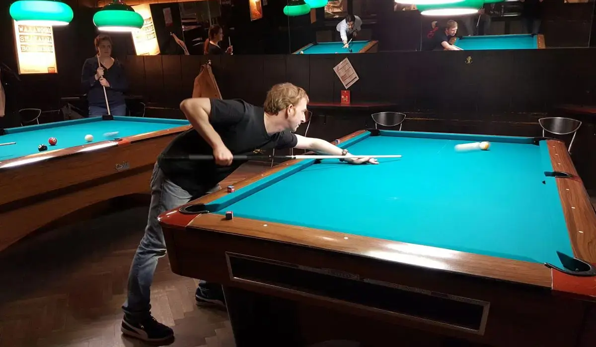 Billiards Player